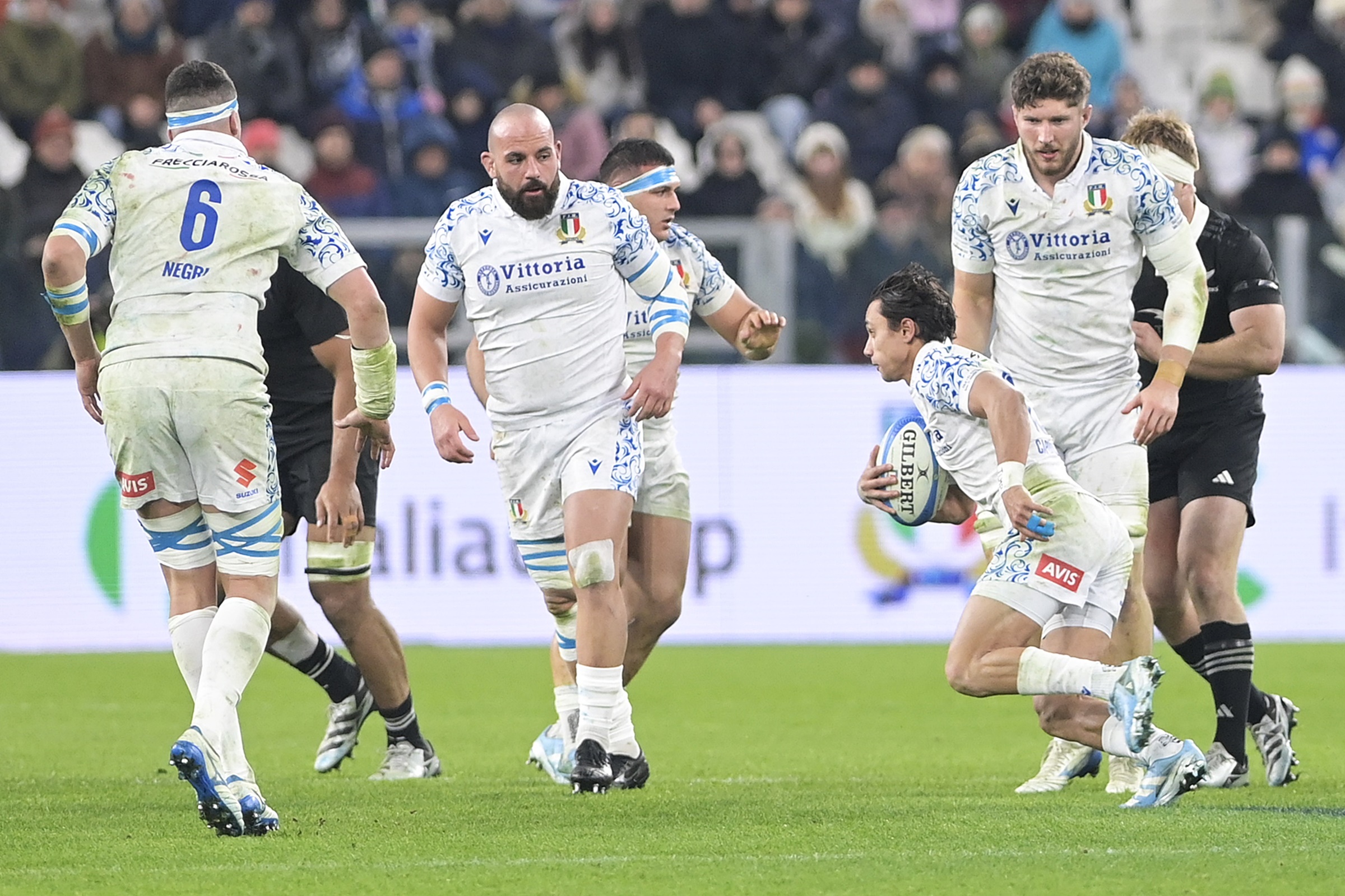 L’Itala del rugby lotta e fa divertire il pubblico torinese nella grande sfida contro i leggendari All Blacks